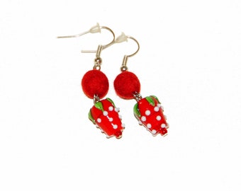 Witzige Filz Ohrhänger, rot, Ohrringe Erdbeere mit Verschluss - Auswahlmöglichkeit, Modeschmuck, personalisiert, Geschenke für Frauen