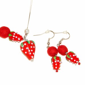 Witzige Filz Ohrhänger, rot, Ohrringe Erdbeere mit Verschluss Auswahlmöglichkeit, Modeschmuck, personalisiert, Geschenke für Frauen Bild 3