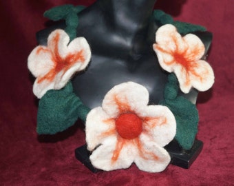 Felt necklace with large flowers, gifts for women, gift for women