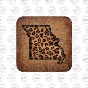 Può includere: Un quadrato con uno sfondo in pelle marrone testurizzato. Lo stato del Missouri è ritagliato e riempito con un motivo a stampa leopardata.