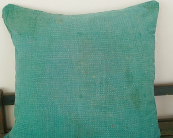 Vintage Kantha Pillow Cover: 50x50cm Bohemian Cushion