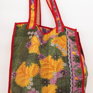 Vintage Kantha Tote Bag: Handmade Quilted Cotton Accessory