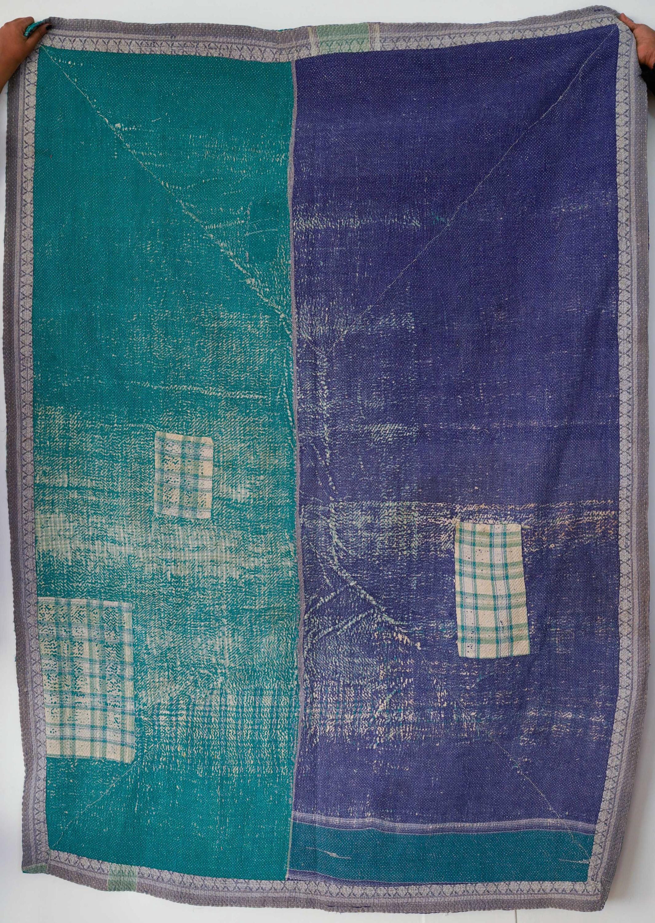 Vintage Kantha Quilt: Reversible Cotton Throw, Ethnic Blanket