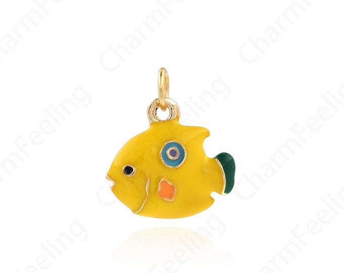 Dainty Fish Necklace, Tropical Fish Pendant, 18K Gold Filled Enamel Fish Pendant,Marine Life Jewelry, Fish Jewelry, 17x15.5x5mm