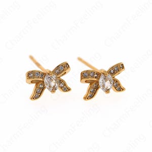 18 kt gold filled strikoorbellen, micropavé CZ prachtige oorbellen, strikringen, een cadeau voor haar, 10 x 7 x 3,5 mm