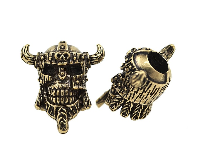 The charm of antique warrior helmet, templar helmet, Viking helmet  24*22*13mm 1pcs