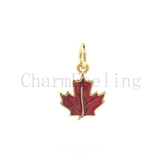 maple leaf necklace-canadian leaf-gold leaf pendant-autumn jewelry 14.7*9.1*1.8mm  1pcs