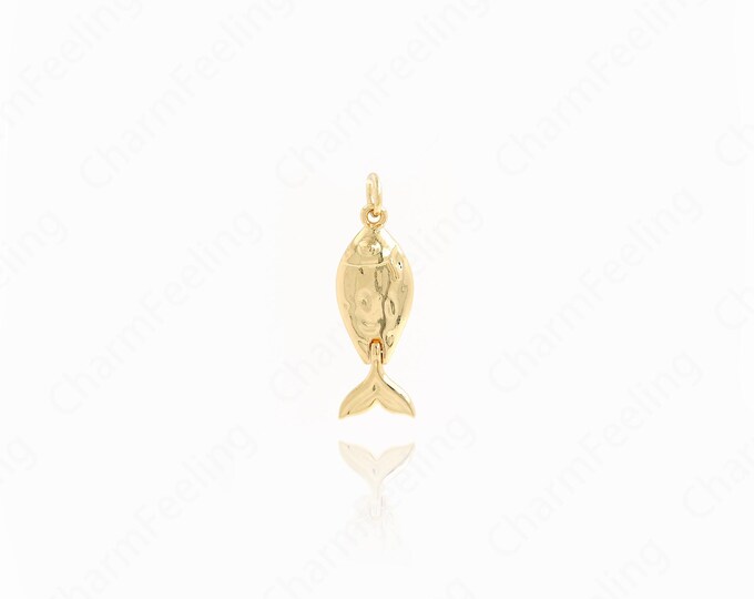 Fish Jewelry, Dainty Fish Necklace, Tropical Fish Pendant, 18K Gold Filled Fish Pendant,Marine Life Jewelry,20x8.7x3mm