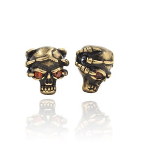 Antique skull beads,Skull spacer,lanyard bead，Paracord Bead survival bracelet  11*10*8mm 1pcs