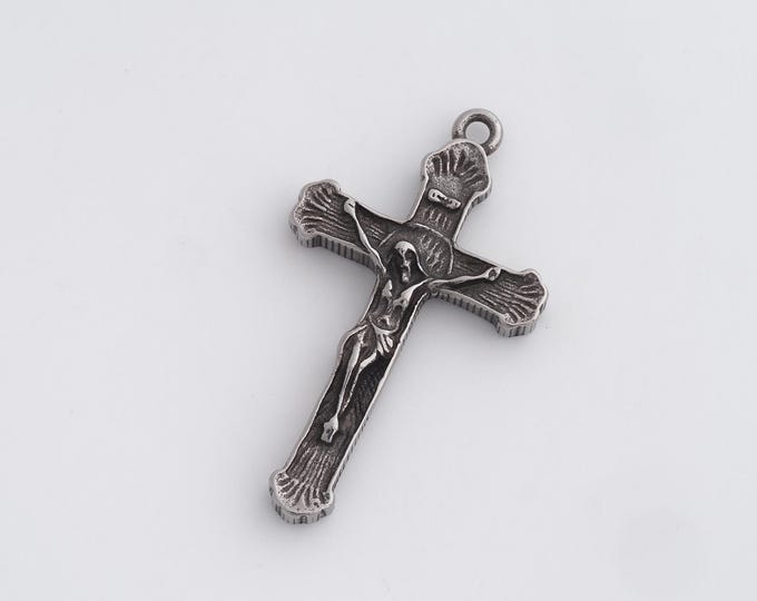 Cross Pendant,Retro Cross Necklace,Stainless Steel Religious Charm,DIY Jewelry Supplies 44x25.3x5mm