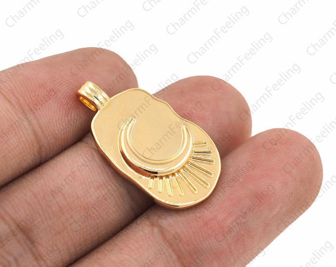 half moon medallion necklace，gold moon pendant， Gold Filled Crescent necklace Findings  27×14×2.5mm  1pcs