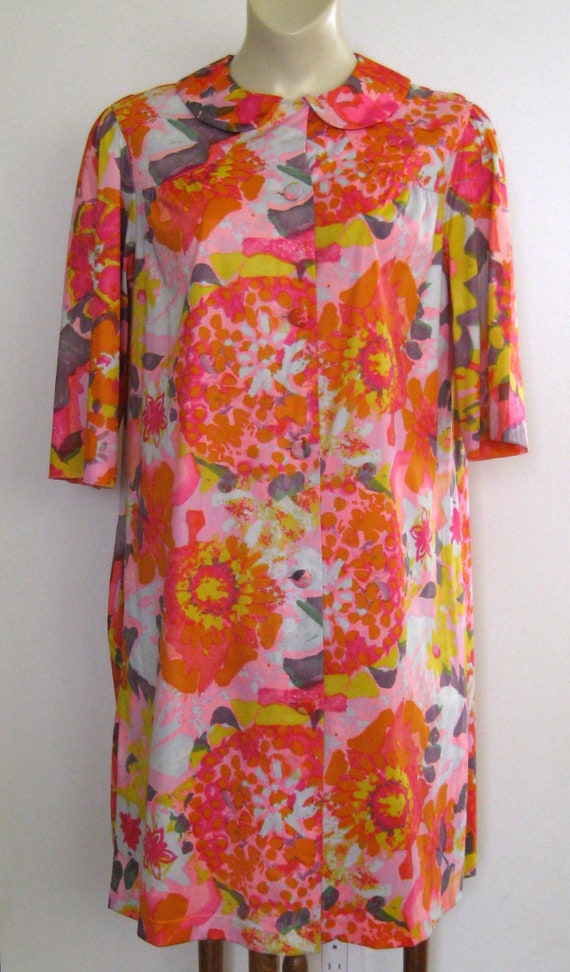 1950s Vanity Fair Housecoat Bathrobe Bright Floral