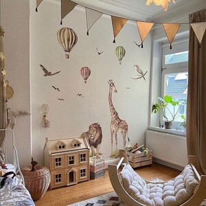 SAVANE / Stickers muraux Jungle pour Enfants / Animaux Girafe Air ballon sticker mural image 4