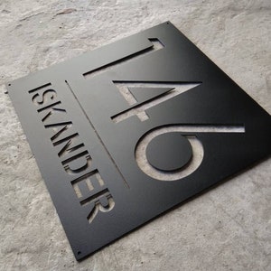 Modernes Adressschild , Adressschild aus Metall, Hausnummern, Türnummer, Adressschild, Hausnummer Schild, Hausnummer aus Metall, Hausnummer Schild