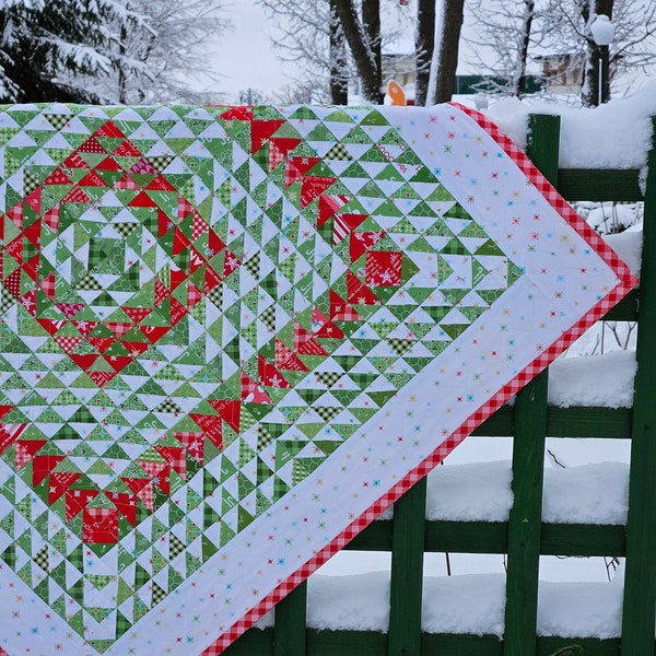 Ready to Ship Geometric quilt, Red green quilt, Rag quilt, Cotton quilt, Custom quilt, Handmade quilt, Personalized quilt, Triangles quilt