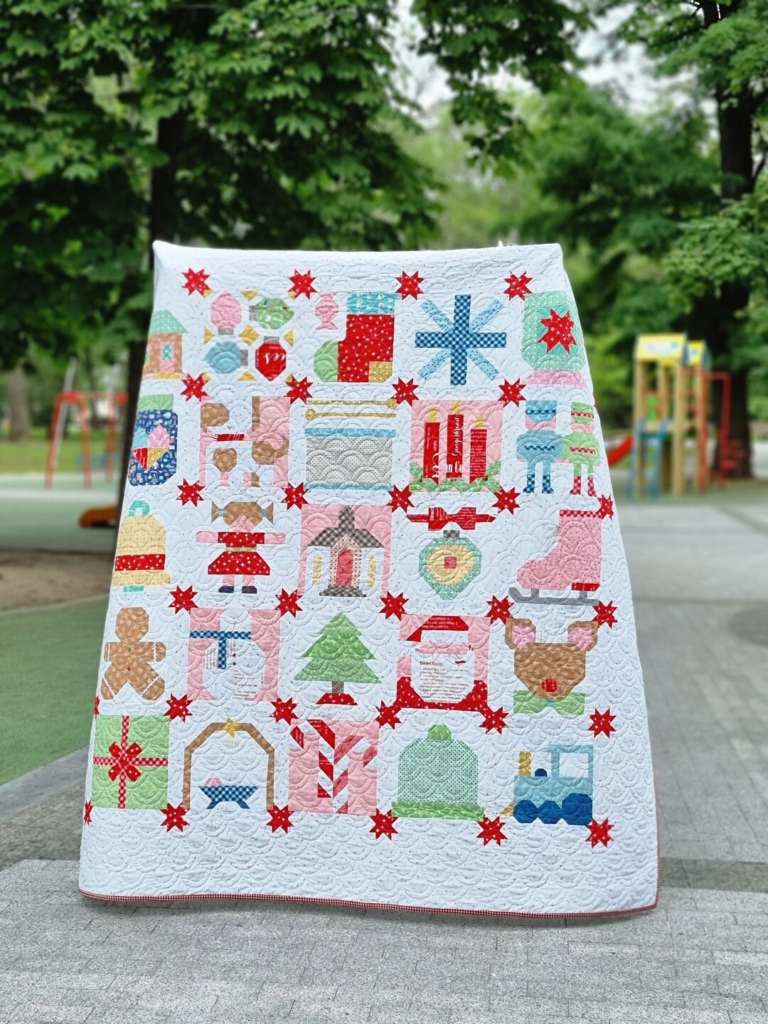 Queen Size Christmas Quilt, Quilt for Sale, Farmhouse Traditional Quilt
