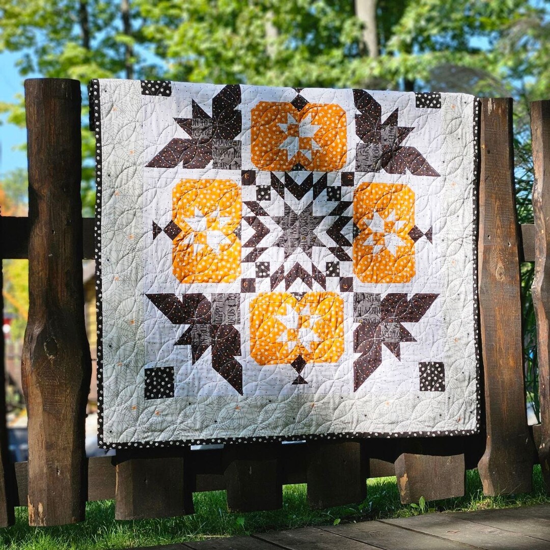 Halloween Quilt for Sale, Patchwork Modern Quilt, Mini Quilt, Farmhouse