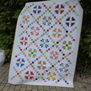 Handmade Patchwork Quilt – Heirloom Cottage Bedspread, 70x92 inches, 100% Cotton