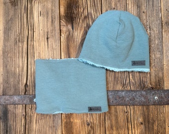 Set of beanie and loop lined with cotton teddy made of ribbed jersey in mint