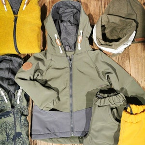 Softshell jacket "Grünspecht" olive khaki boys outdoor jacket windproof waterproof with hood and pockets
