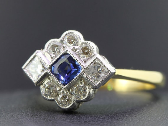 Pretty Art Deco Inspired Diamond and Sapphire 18 … - image 2