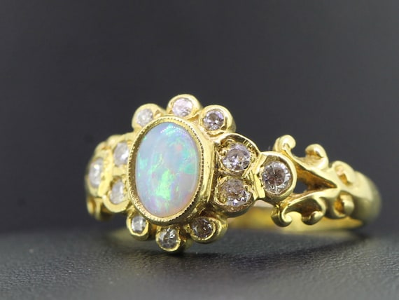 Alluring  Opal and Diamond 18 carat Gold Cluster … - image 2