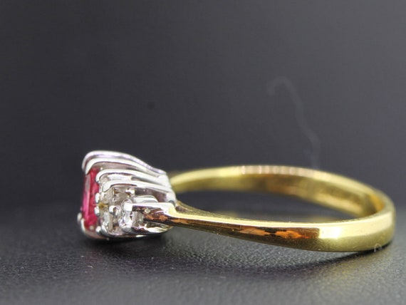 Elegant Ruby and Diamond 18 carat Gold Engagement… - image 3