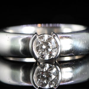 Vintage TIFFANY & CO Platinum Diamond Solitaire Ring