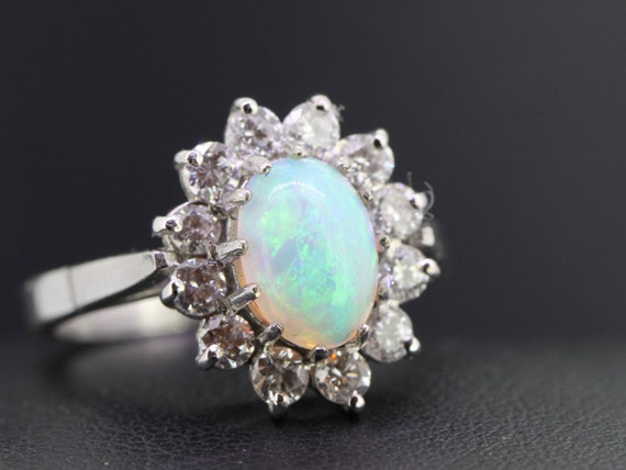 Stunning Opal and Diamond 18 carat Gold Cluster E… - image 4