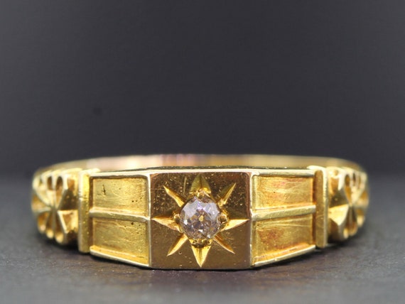 Beautiful Victorian 18 carat Gold Diamond Set Band - image 1