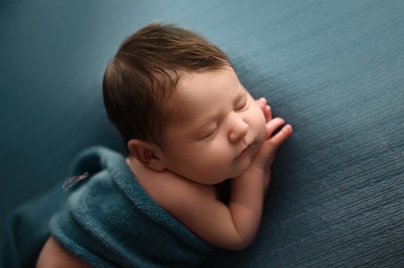 Beige Hintergrund Set MARTA für Neugeborenen Fotografie, Baby Posing Stoff Set mit passendem Wrap, Mütze, Kissen und Stirnband, Foto Requisiten Set Bild 6