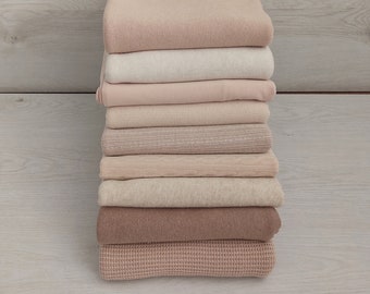 Fondali in tessuto beige per neonati per la fotografia, coperta elasticizzata in posa per bambini, supporto fotografico sullo sfondo del pouf neutro,