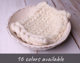 12x17inch (31x43cm) Off white newborn chunky knit wool blanket, layer for newborn photography,