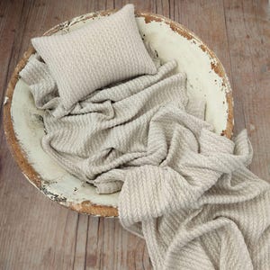Cable Knit Newborn Wrap and Pillow Set for Photogrpahy, Soft Studio Posing Props | Sofia