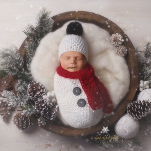 Snowman Outfit for newborn photography, Knitted Christmas photo props, image 1