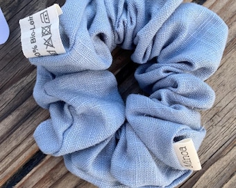 Handmade scrunchie – reusable hair tie, fabric choice – sustainable accessory & gift for women