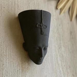 Handmade Nefertiti Bust,Wall Decoration,Sculpture,Black Nefertiti Wall Büst,Egyptian Queen Sculpture,Wall Art Decor,Statue