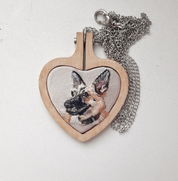 dog portrait necklace