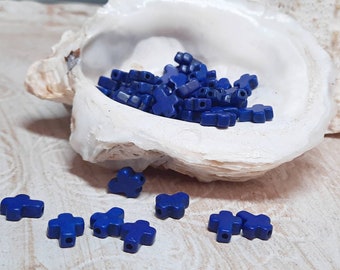 20x Howlite beads cross royal blue 10 mm