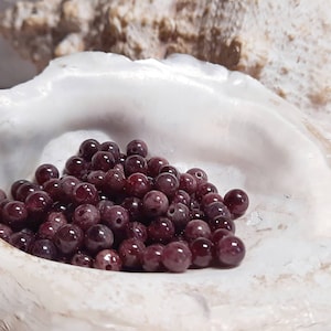 50x garnet balls 5 mm drilled