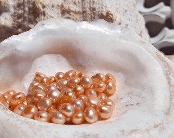 30x drilled freshwater pearls apricot