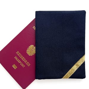 Passport cover flight attendant Lufthansa FB LH passport cover Lufthansa image 2