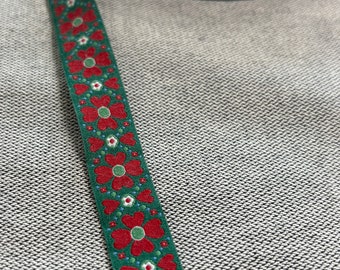 5 m woven ribbon from Lillestoff - Retro flowers green/red