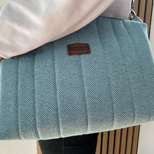 Crossbag mint-turquoise, wonderfully refreshing with a mottled structure // women's shoulder bag, crossbody bag, handbag, bag, vegan image 2
