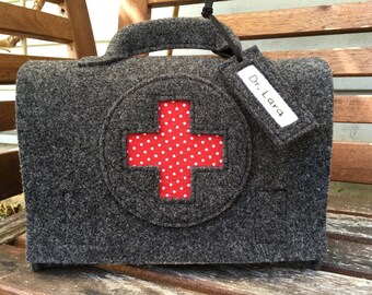 Children's doctor's bag, doctor's bag, doctor's bag, first aid kit, first aid kit, optional name tag + additions, dark gray wool felt