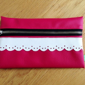 Cosmetic bags, pencil cases, pencil cases, make-up bags, toiletry bags, make-up bags, magenta imitation leather image 1