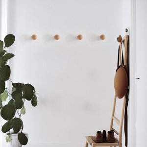 anaan Mushroom Wall Hooks Wood round Coat Hook Wooden Hangers for Clothes Scarf Hat Bag Towel Wall Mounted for Hallway Bedroom Set of 4 image 6