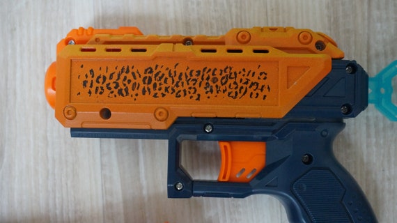 Compact Zuru X-shot xshot Pistolet blaster Bleu et orange rose
