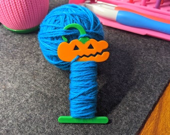 小さなジャック・オ・ボビン • かぼちゃデザインの糸ボビン