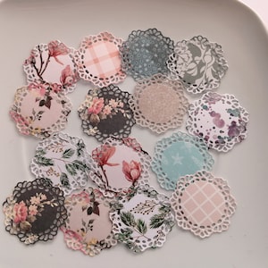 15 x Stanzteile Runde Deckchen, Scrapbooking Junk Journal Bullet Journal Kartenaufleger 4,5 cm